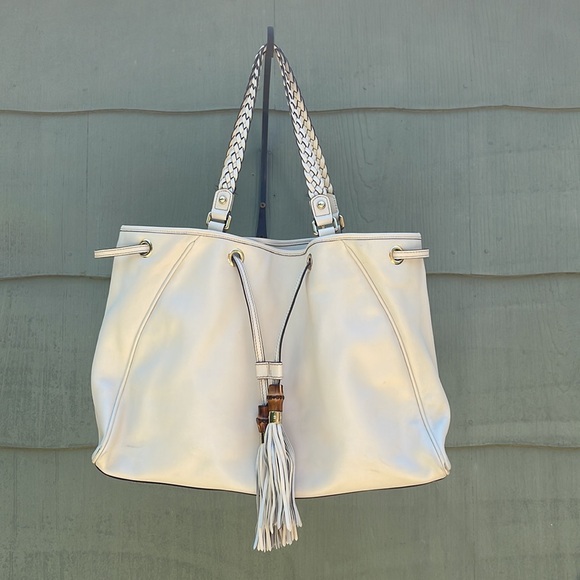 Gucci Peggy Leather Tote with Braided Handles and Bamboo with Tassels - Picture 6 of 17